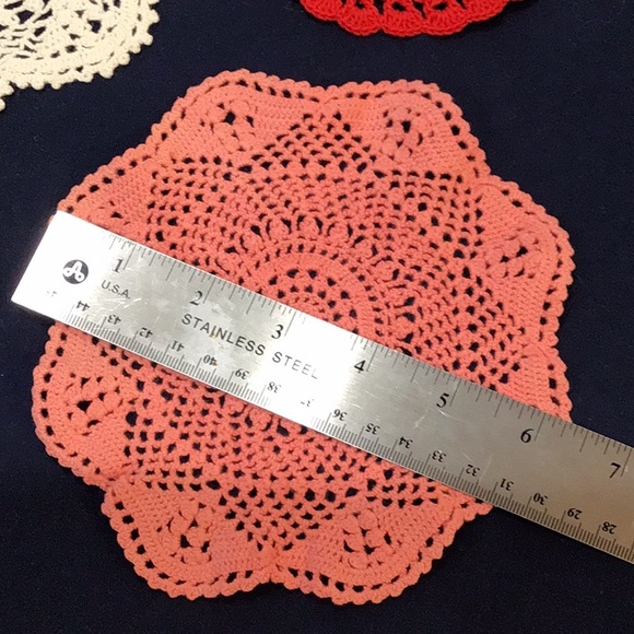 Crochet Doily trio EUC - Picture 3 of 7